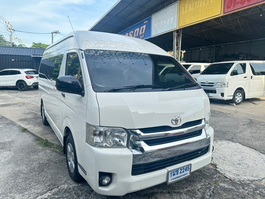 Toyoya Commuter 3.0 MT 2019   1นช 2245