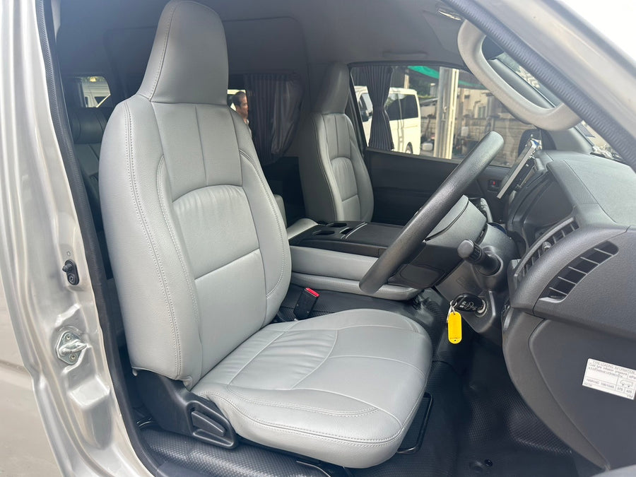 Toyota Commuter 3.0 MT 2019   1นช 2249