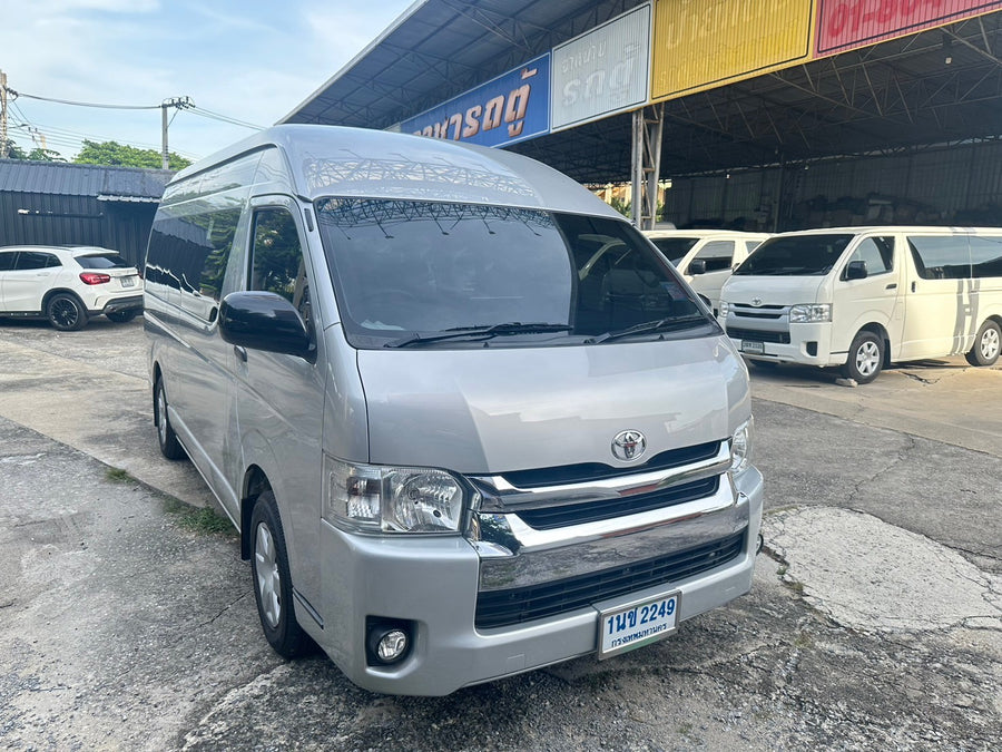 Toyota Commuter 3.0 MT 2019   1นช 2249