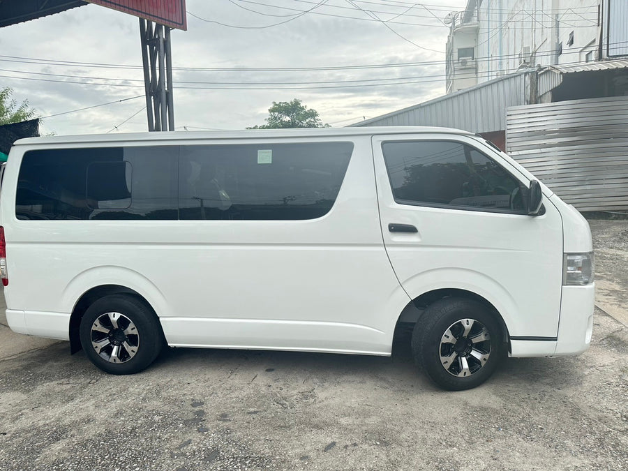 Toyota Hiace GL 3.0 MT 2018 ราคา 619,000  1 นช 2567