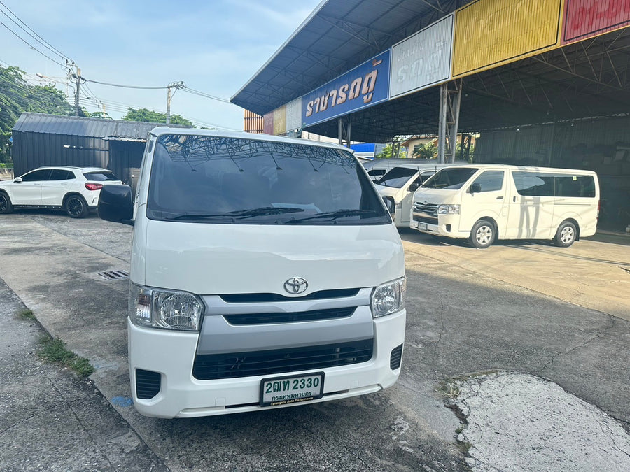 Toyoya Hiace GL 3.0 MT 2018  2ฒท 2330