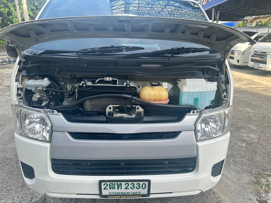 Toyoya Hiace GL 3.0 MT 2018  2ฒท 2330