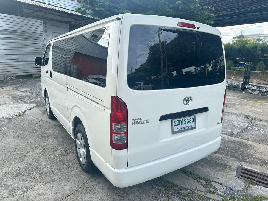 Toyoya Hiace GL 3.0 MT 2018  2ฒท 2330