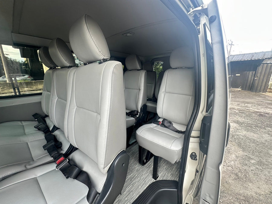 Toyota Hiace GL 3.0 MT 2018 ราคา 619,000  1 นช 2567