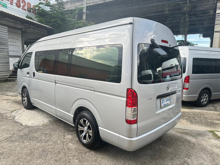 Toyota Commuter 3.0 Auto 2019 ราคา 859,000  ฮฐ 2499