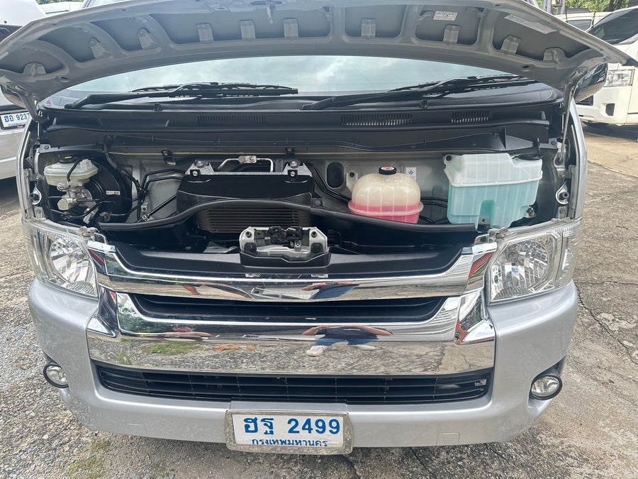 Toyota Commuter 3.0 Auto 2019 ราคา 859,000  ฮฐ 2499