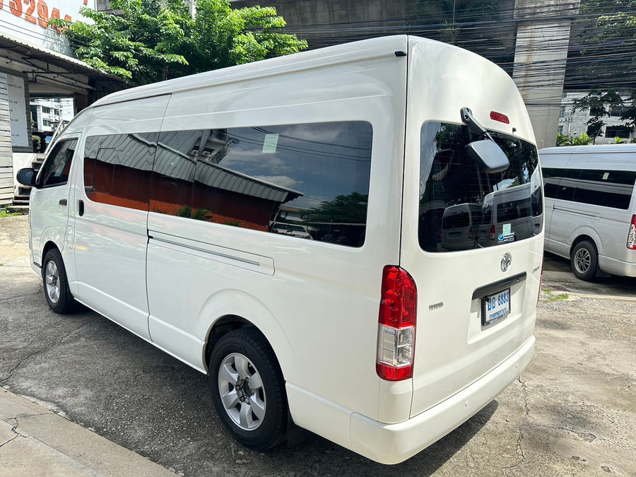 Toyota Commuter 3.0 AUTO 2019 ฮอ6883