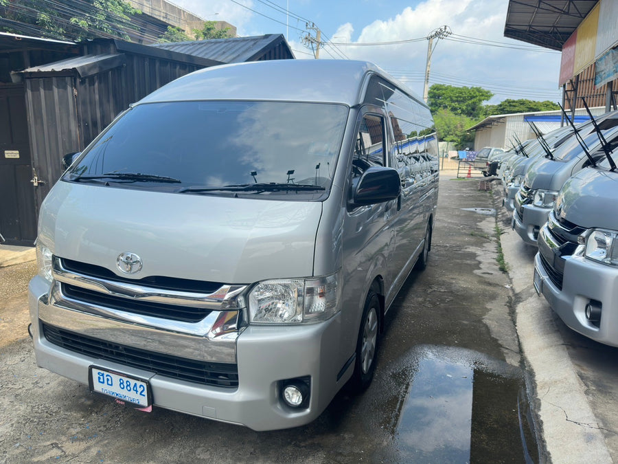 Toyota Commuter 3.0 MT 2019 ขาย 779,000 ฮอ 8842 ขายแล้ว