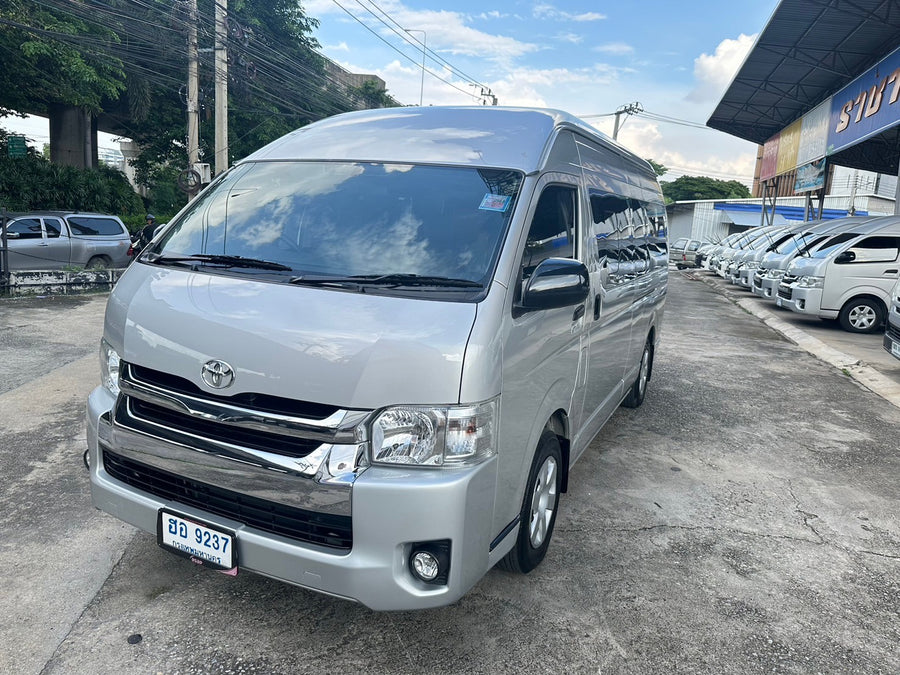 Toyota Commuter 3.0 MT 2019 ไมล์ 3 หมื่นโล แท้ ขาย 819,000 ฮอ 9237