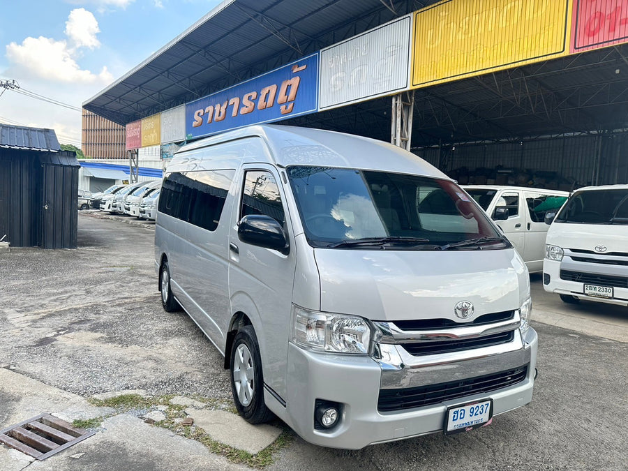 Toyota Commuter 3.0 MT 2019 ไมล์ 3 หมื่นโล แท้ ขาย 819,000 ฮอ 9237